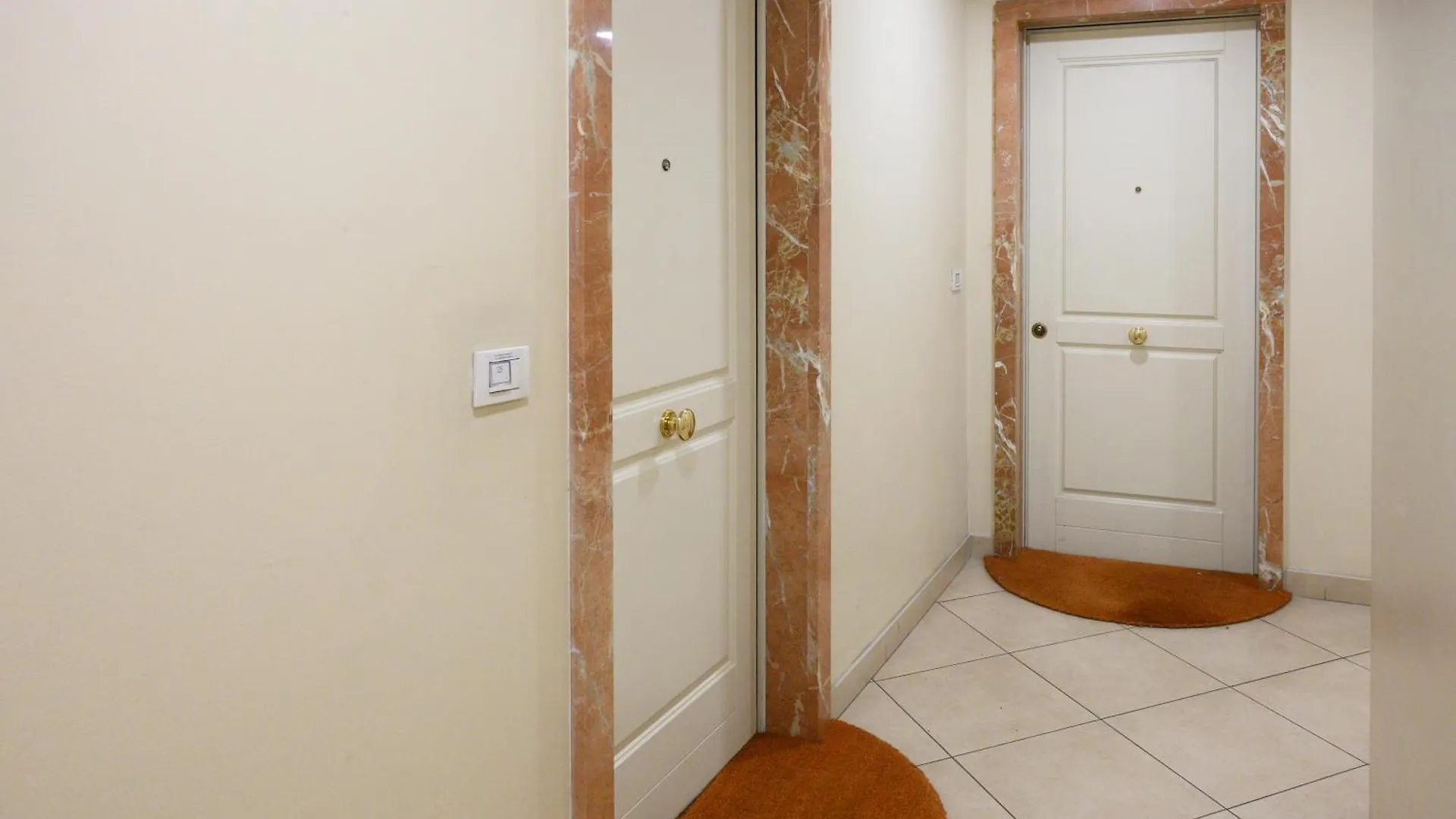 293 - La Casa Del Porto Luxury, Il Tuo Alloggio A Genova A Pochi Passi Dal Porto - Parcheggio Privato